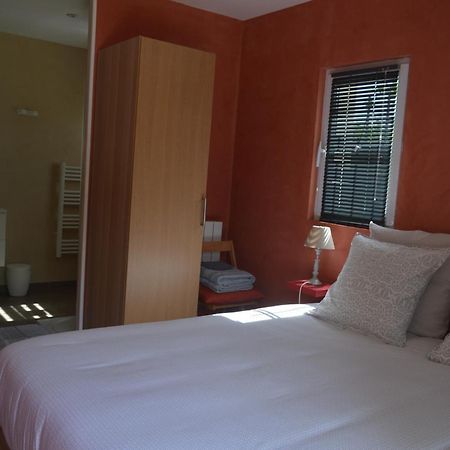 Au Coeur Du Bien-Etre, Gite Avec Piscine Chauffee Et Couverte, Spa, Sauna, Massages Monteaux Exterior foto
